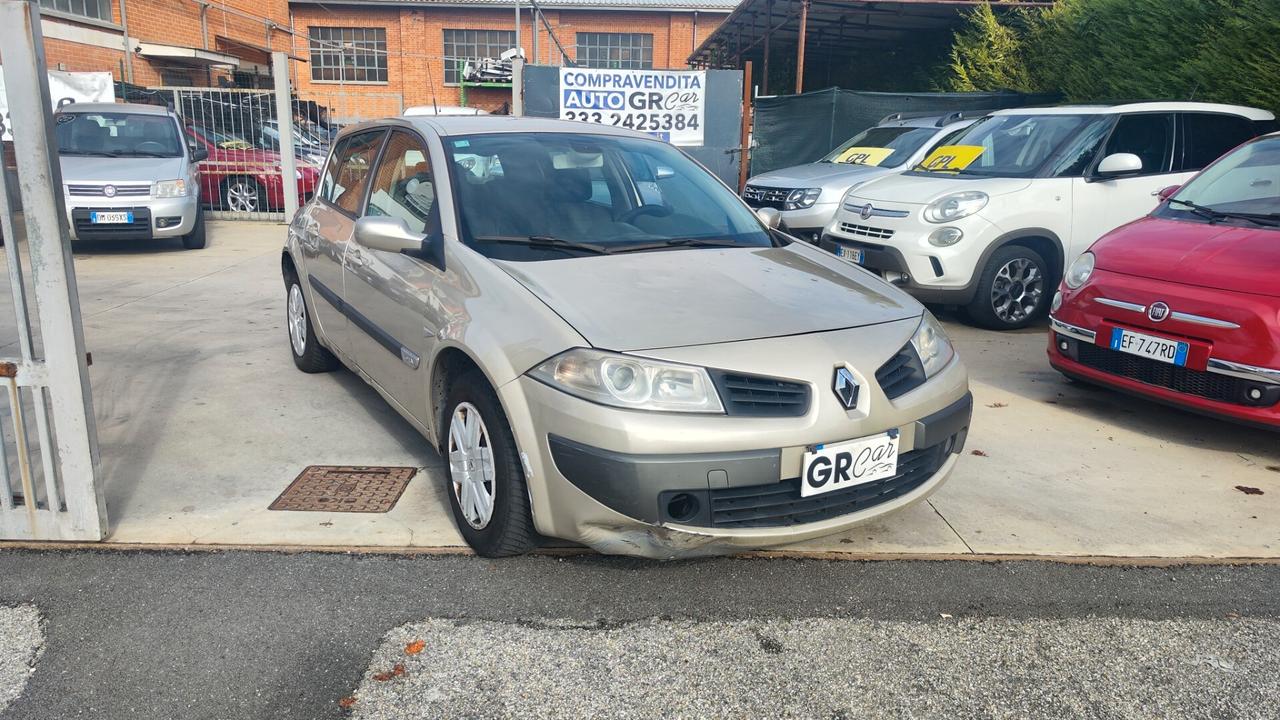 Renault Megane Mégane 1.6 Attractive