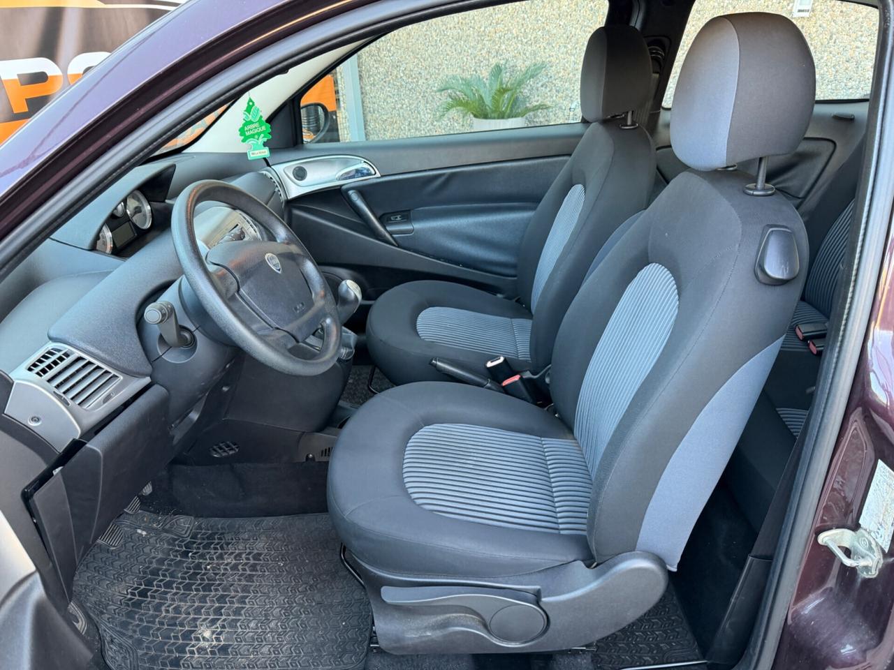 LANCIA YPSILON 1.3 MJT DIESEL PER COMERCIANTI