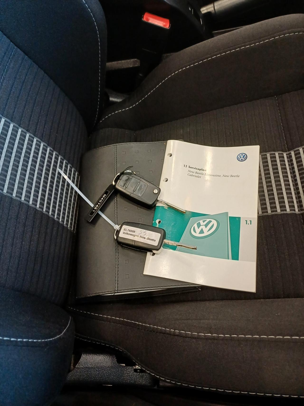 Volkswagen New Beetle 1.4 16V Cabrio Neopatentati