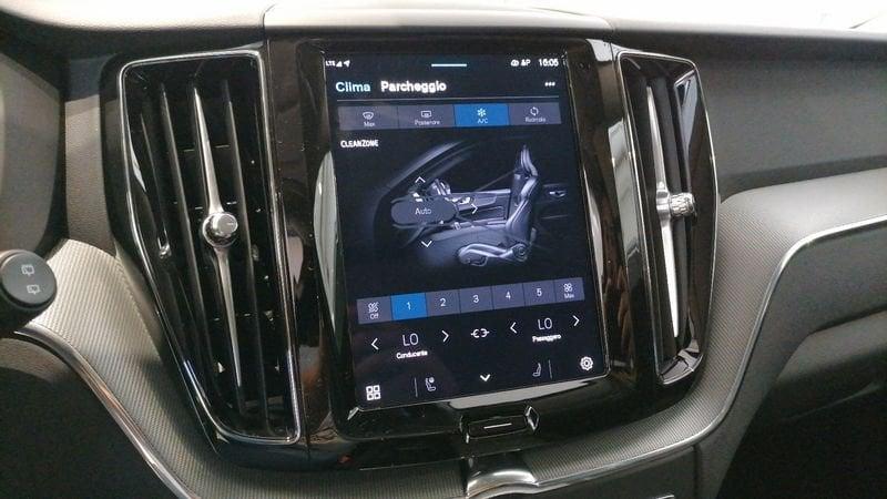 Volvo XC60 XC60 T6 Plug-in hybrid AWD automatico Plus Dark MY25