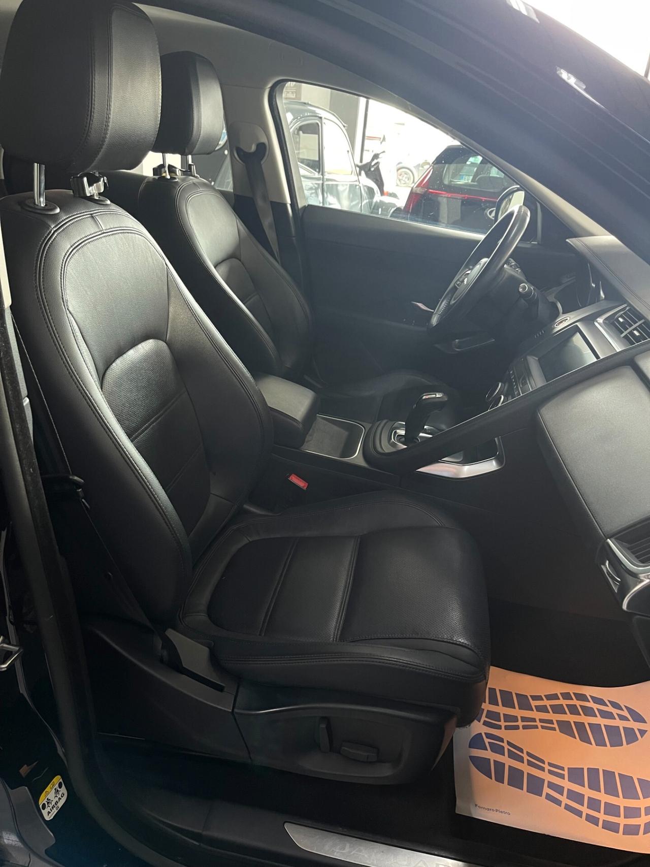 Jaguar E-Pace 2.0D 150 CV AWD aut. R-Dynamic HSE