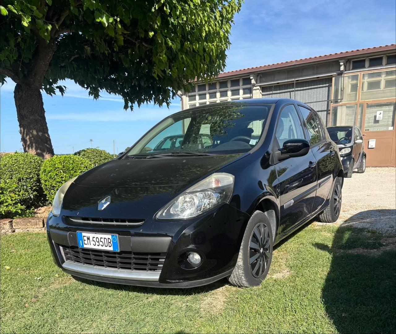 Renault Clio 1.2 16V 5 porte GPL Dynamique