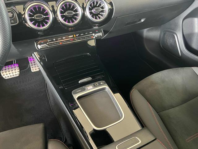 MERCEDES-BENZ A 180 Automatic AMG Line Premium