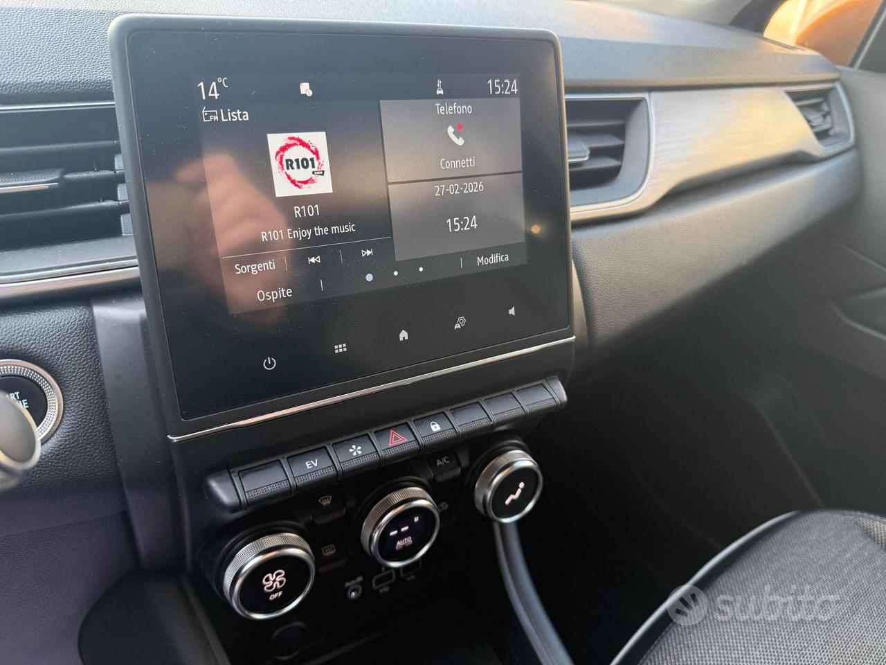Renault Captur 1.6 E-Tech hybrid Intens 145cv auto