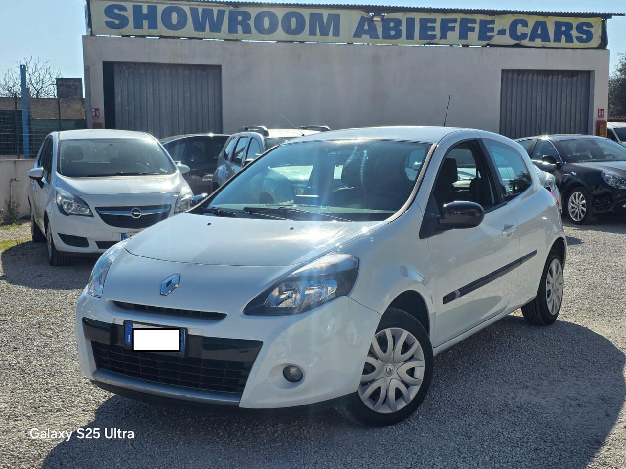 Renault Clio 1.2 16V 3 porte Luxe