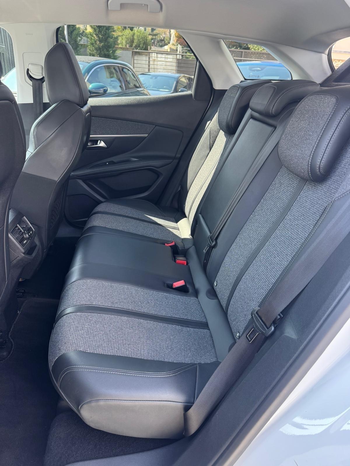 Peugeot 3008 BlueHDi 130 S&S Allure