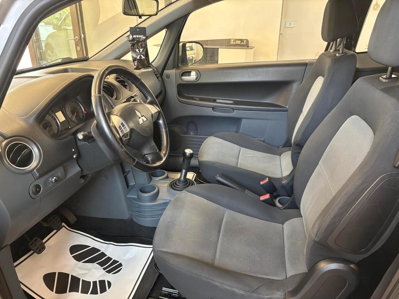 Mitsubishi Colt 1.1 12V 3p. Inform