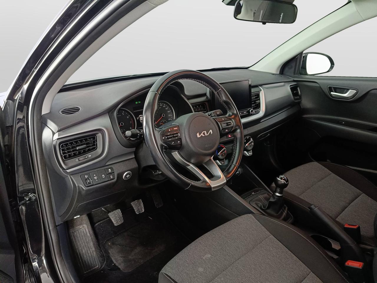 KIA Stonic - Stonic 1.2 dpi Urban Techno&Design Pack 84cv