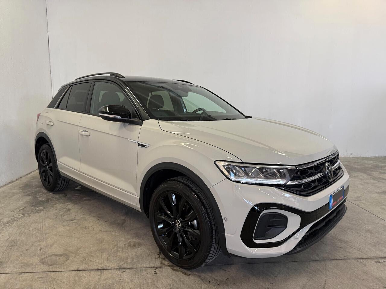 Volkswagen T-Roc 1.5 Tsi R-Line Dsg ** condizioni pari al nuovo ** Garanzia Volkswagen ** prezzo reale senza vincoli di finanziamento **