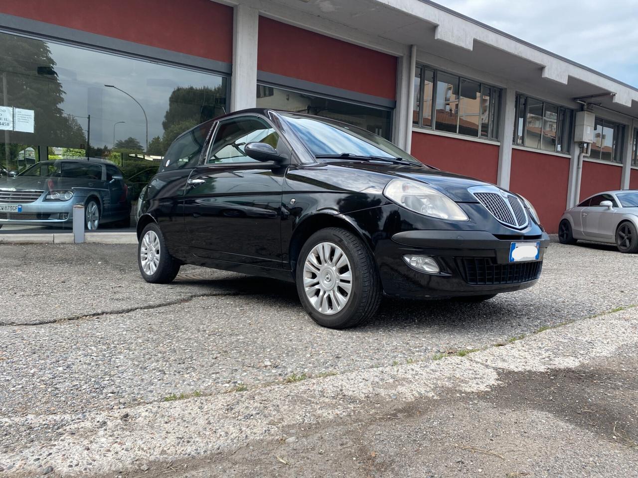 Lancia Ypsilon 1.2 OK NEOPATENTATI