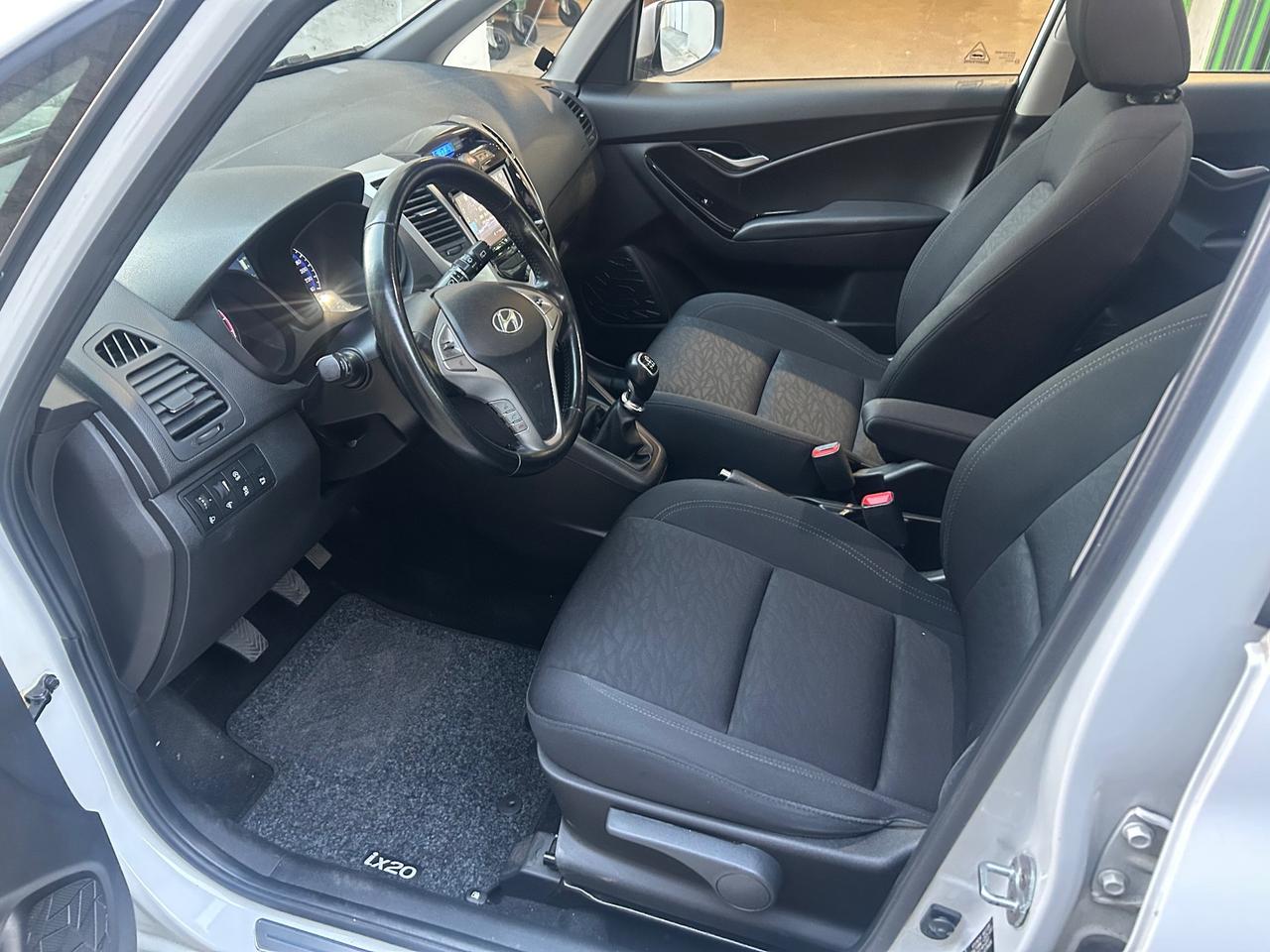 Hyundai iX20 1.4 CRDI 90 CV APP MODE