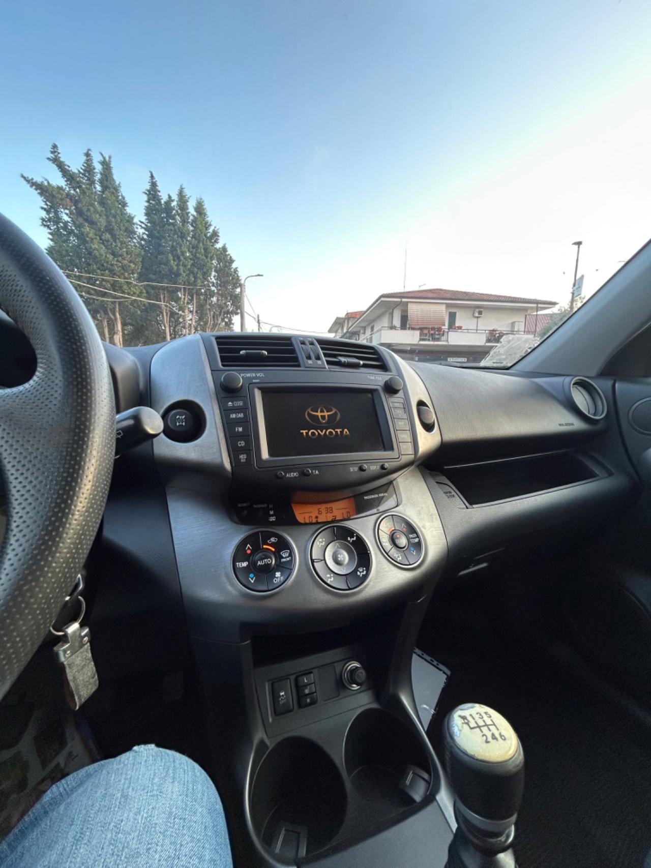 Toyota RAV 4 RAV4 Crossover 2.2 D-4D 150 CV DPF Exclusive