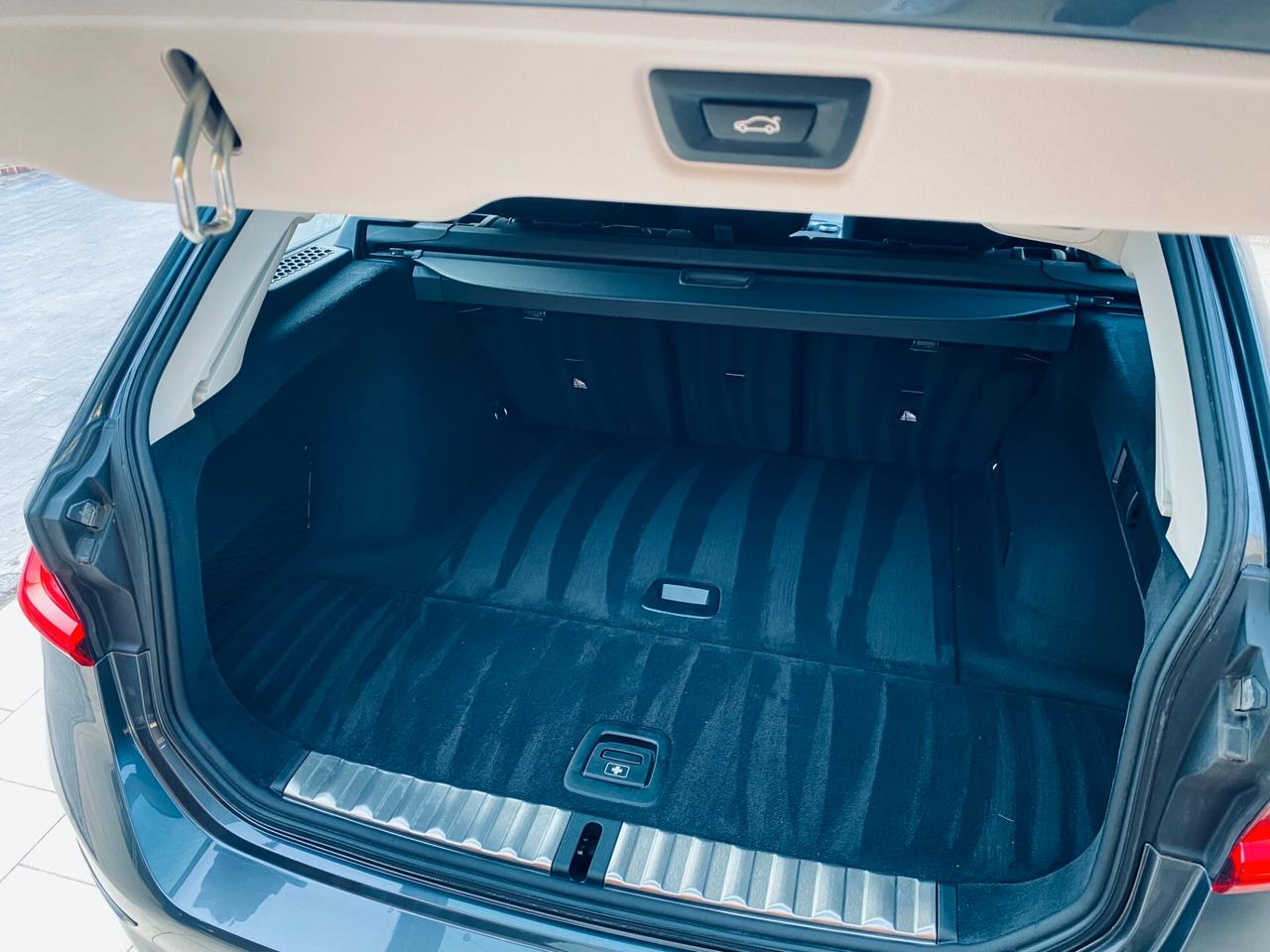 Bmw 320d Touring Business Advantage - CAMBIO AUTOMATICO