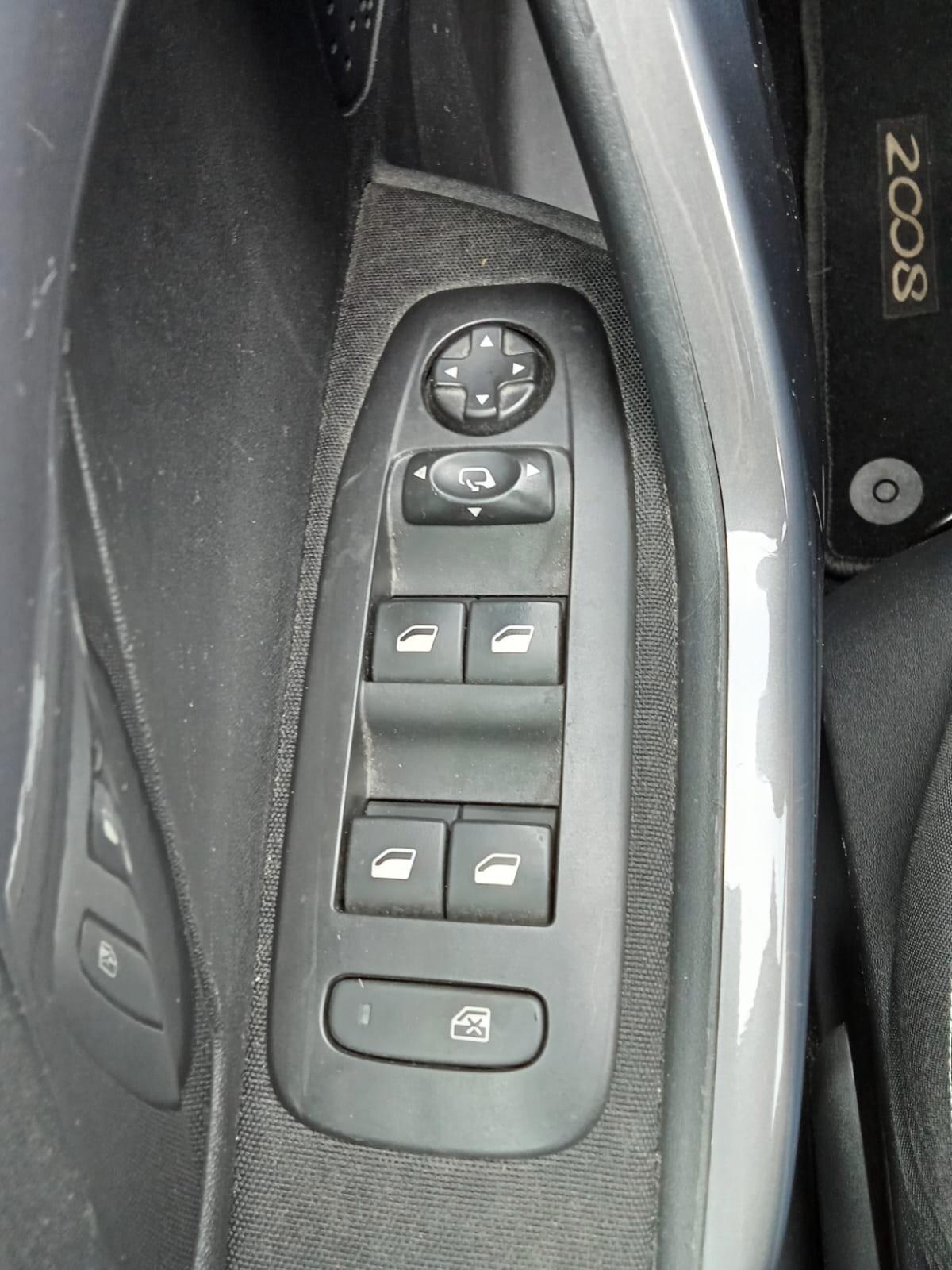 Peugeot 2008 BlueHDi 100 S&S Active