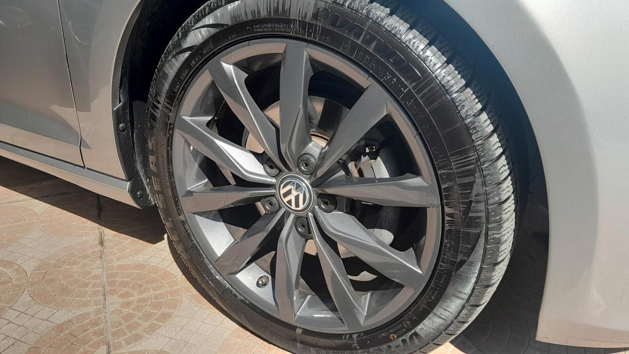 Volkswagen Golf 1.6 TDI DSG 5p. Comfortline BlueMotion Technology