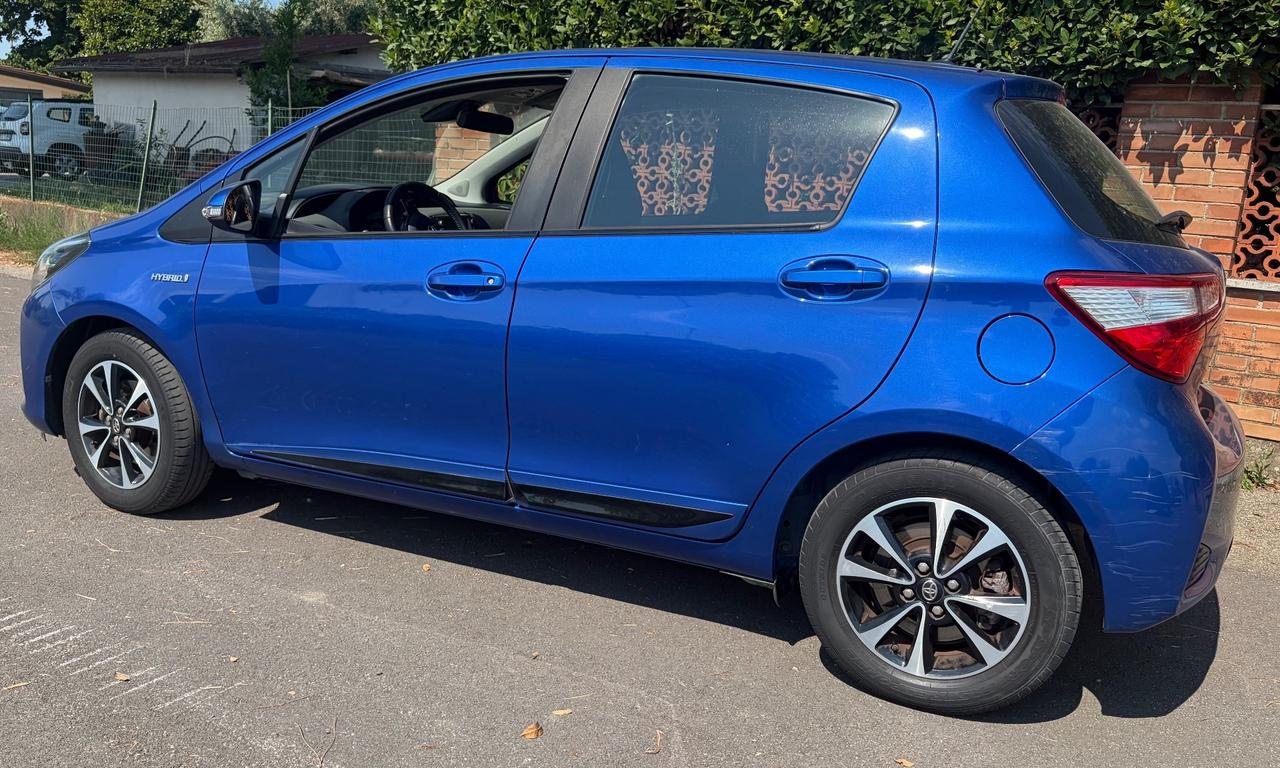 Toyota Yaris 1.5 Hybrid 5 porte Active 101 cav automatica