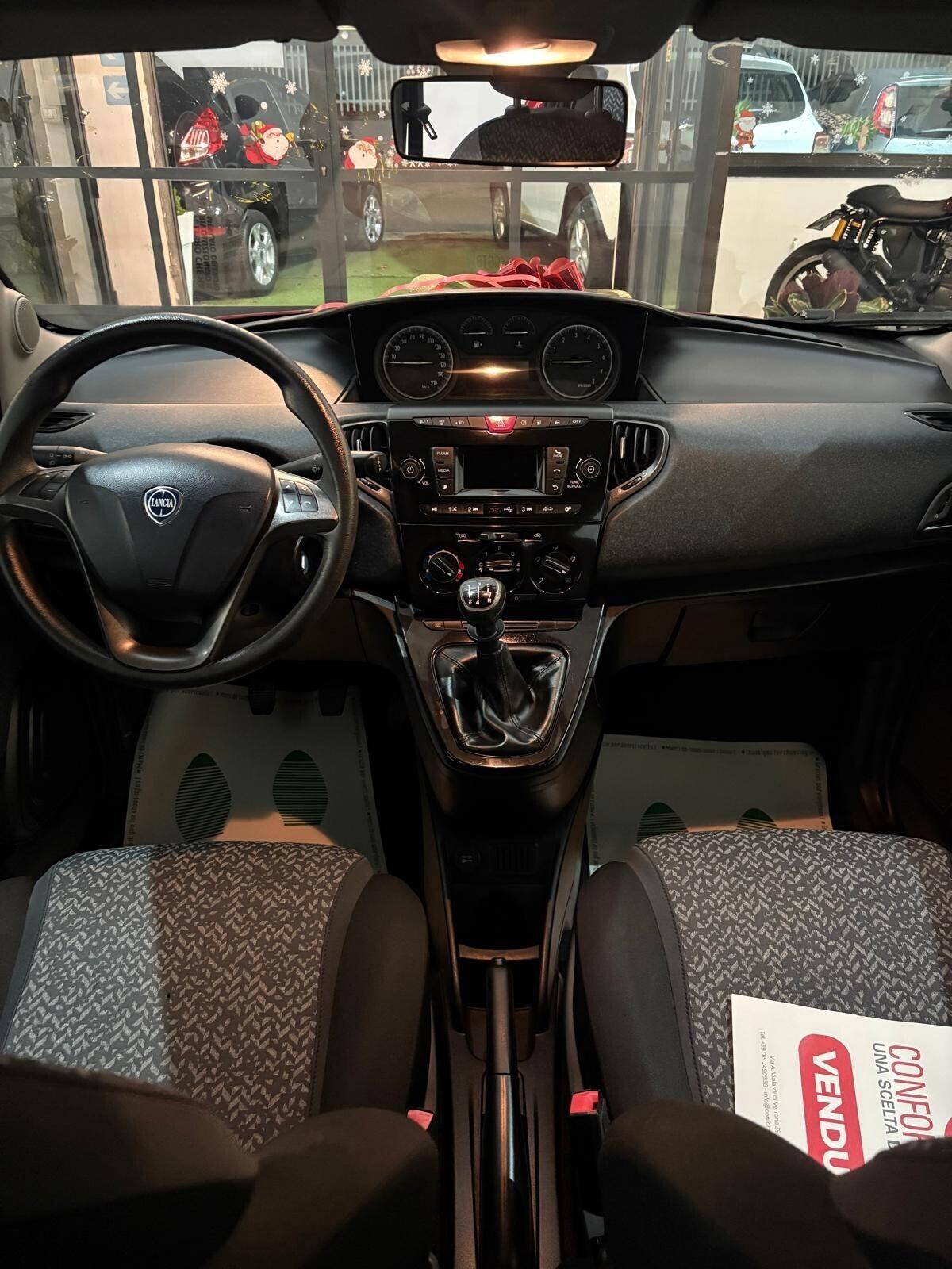 Lancia Ypsilon 1.2 69 CV 5 porte GPL Ecochic Gold