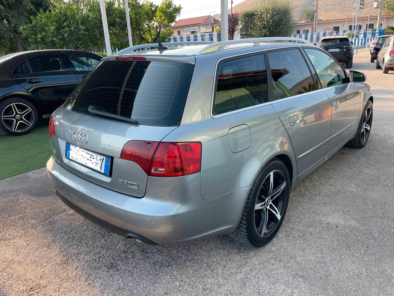 Audi A4 3.0 V6 TDI Avant quattro Sport S TRONIC