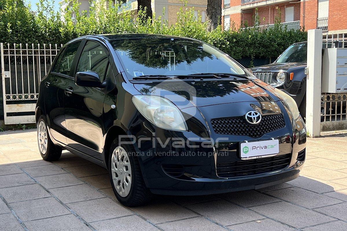 TOYOTA Yaris 1.0 5 porte Sol