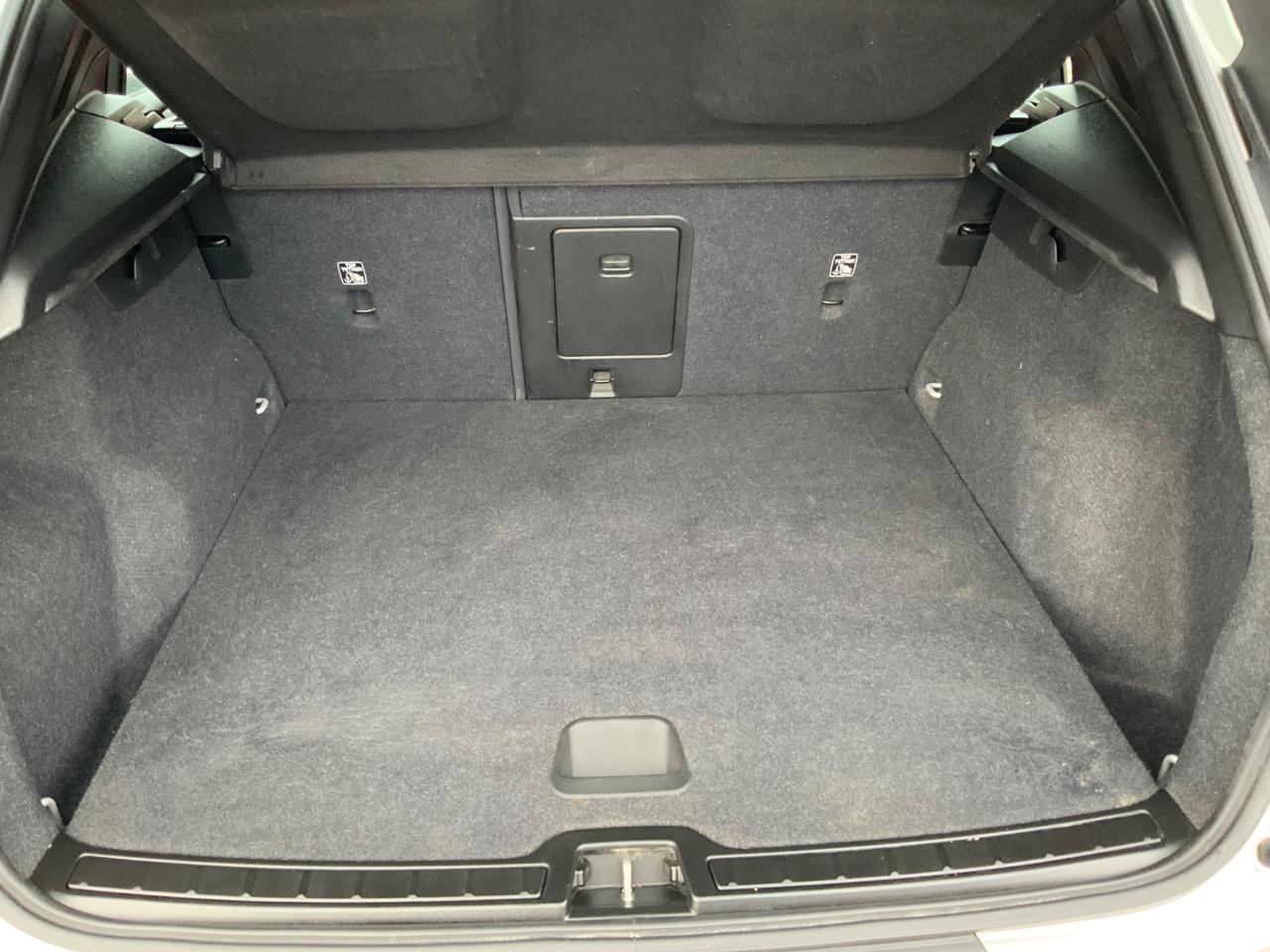 Volvo XC40 D4 AWD Geartronic Momentum