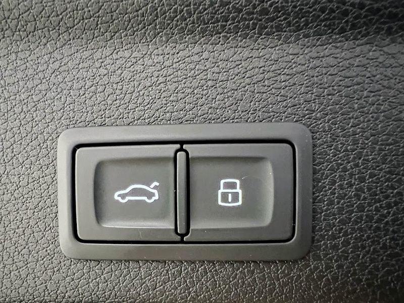 Audi Q3 35 TFSI S tronic S line edition HYBRID