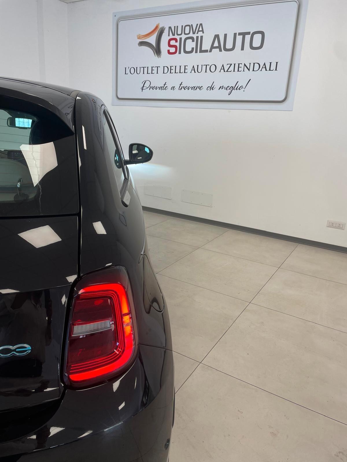 Fiat 500 La Prima Berlina 42 kWh