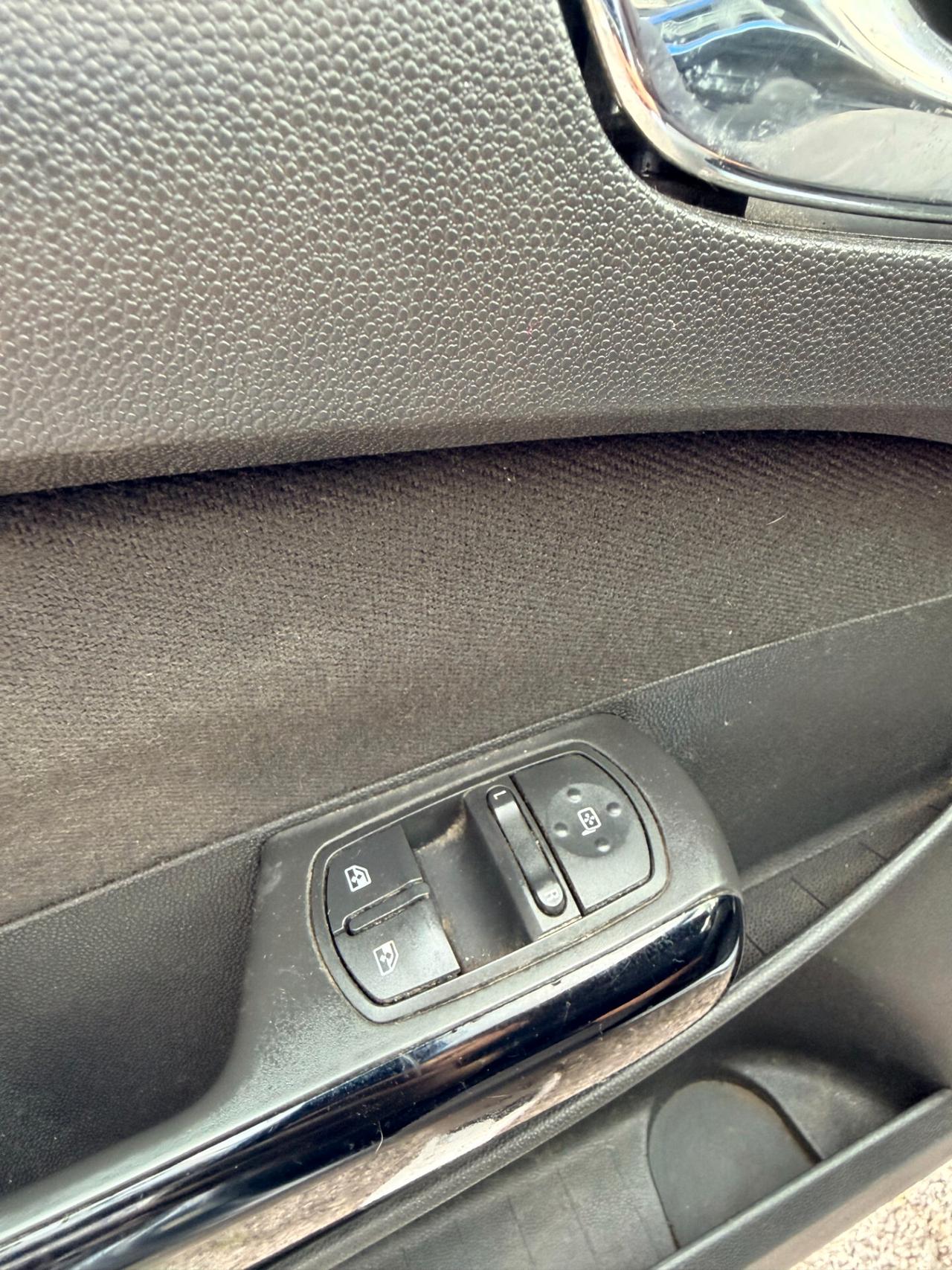 Opel Corsa 1.2 3 porte Club