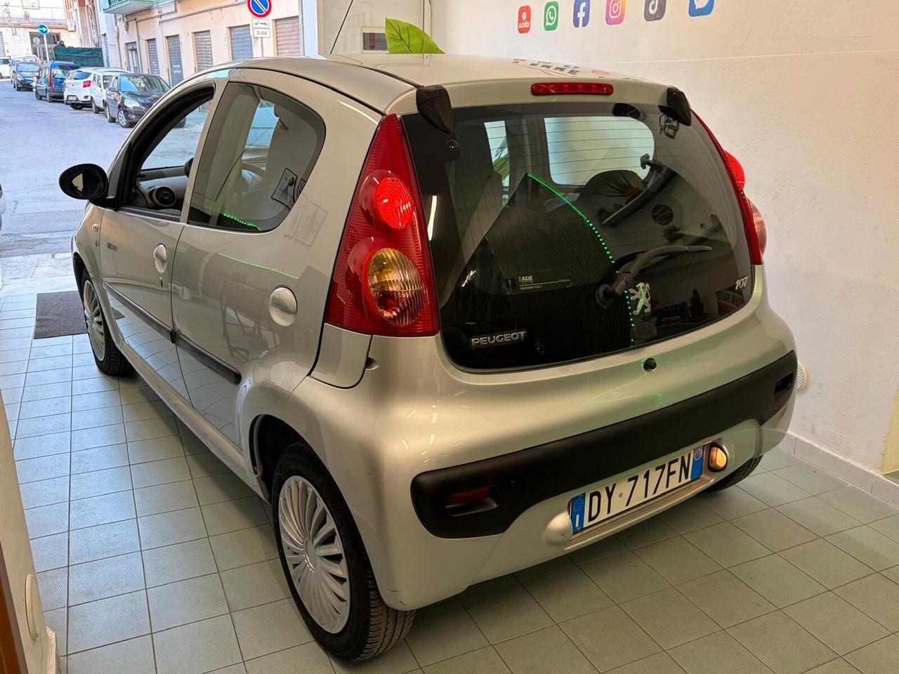 Peugeot 107 1.0 COMPRESO PASSAGGIO DI PROPRIETÀ