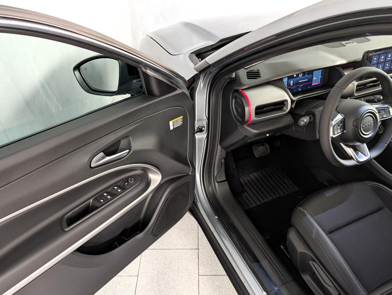 Jeep Avenger 1.2 Turbo E-Hybrid 110cv eDCT6 Summit