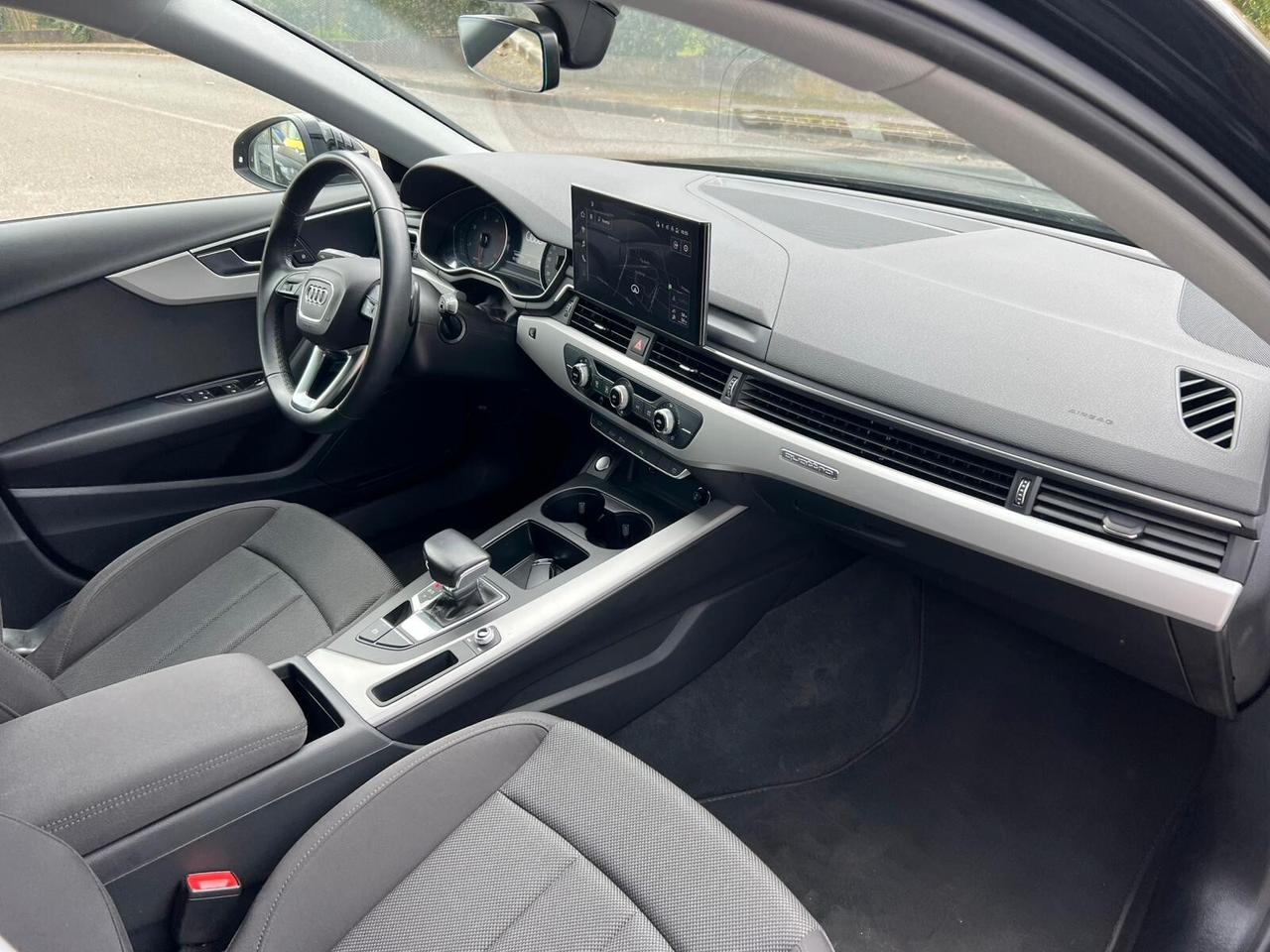 Audi A4 Avant 40 TDI quattro S tronic Business