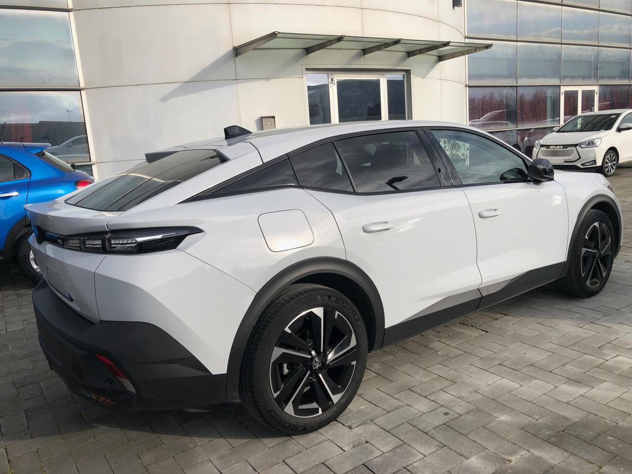 Peugeot 408 PureTech 130 S&S EAT8 Allure