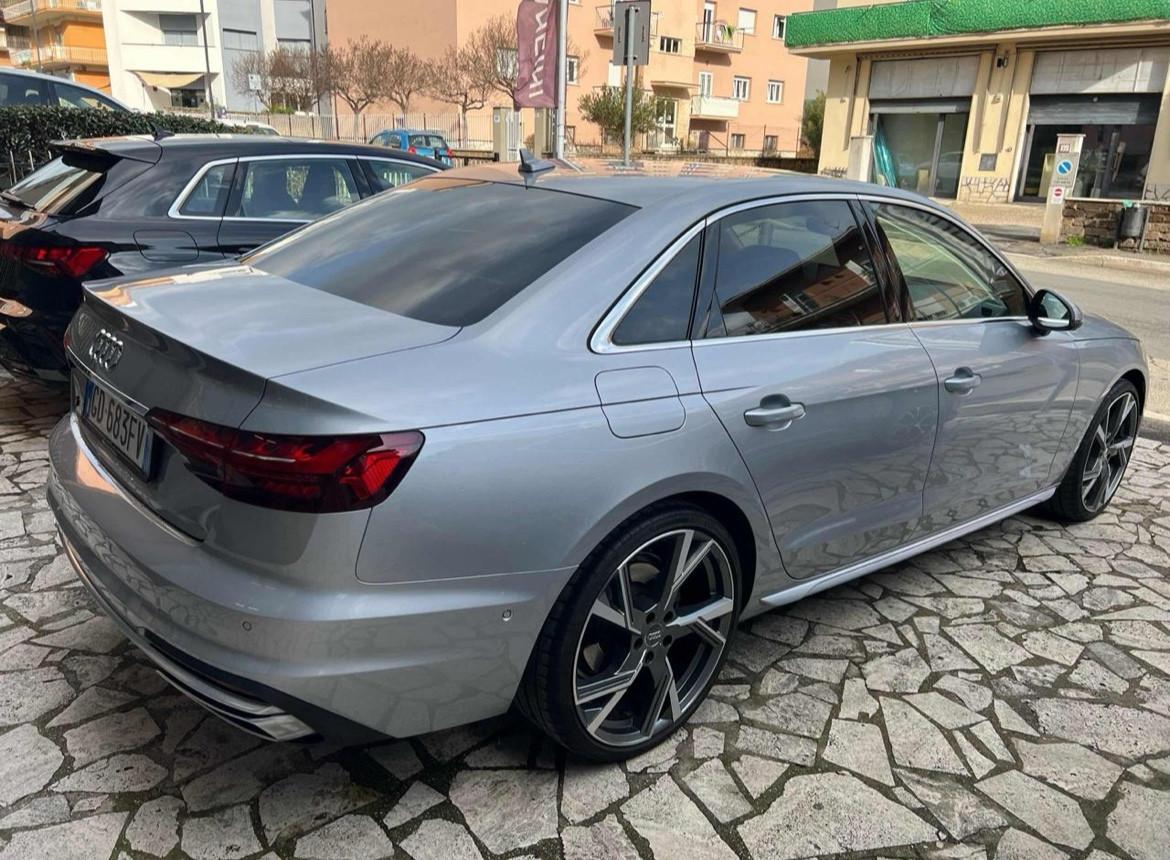 Audi A4 40 TDI S tronic S line edition