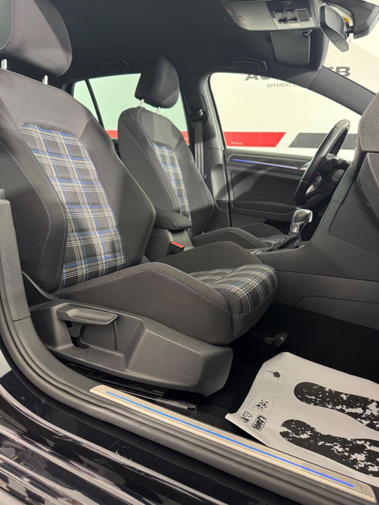 Volkswagen Golf GTI GTE DSG 5p. Plug-In-Hybrid