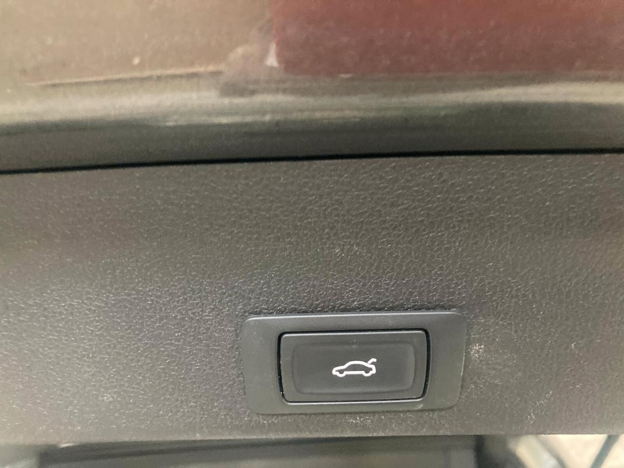 Audi A6 Avant 40 2.0 TDI S tronic Business Design