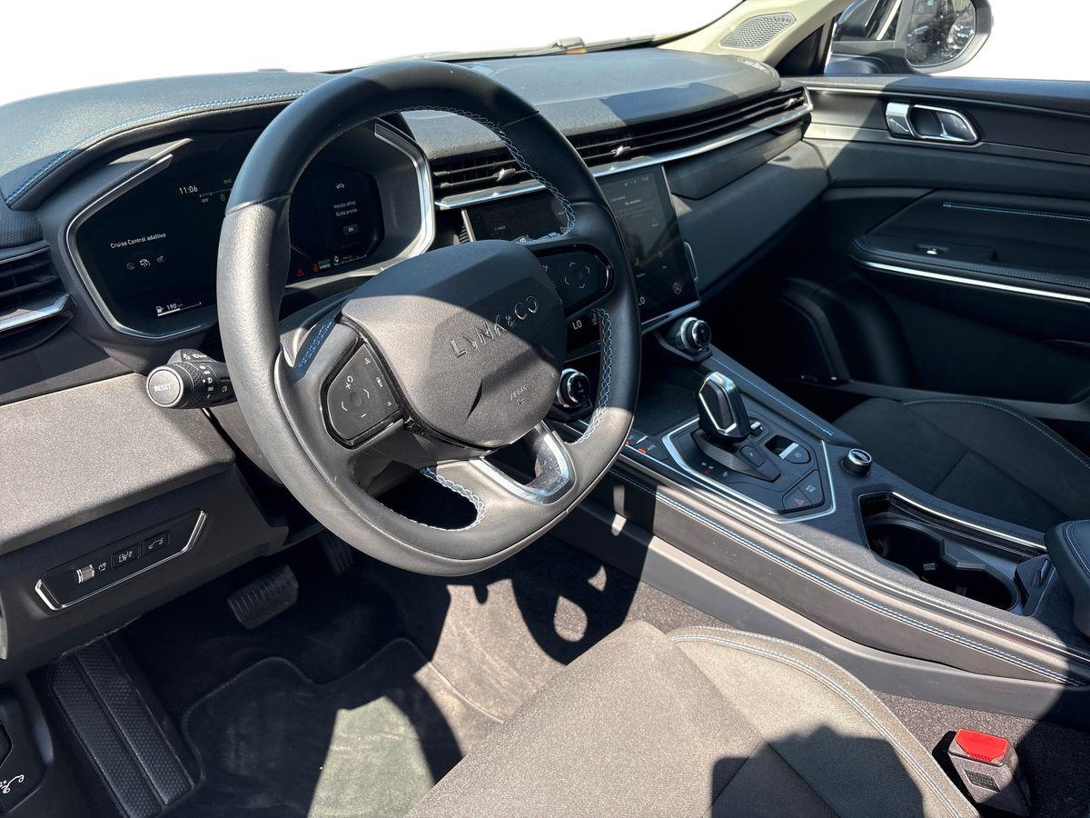 LYNK&CO 01 1.5 td phev auto