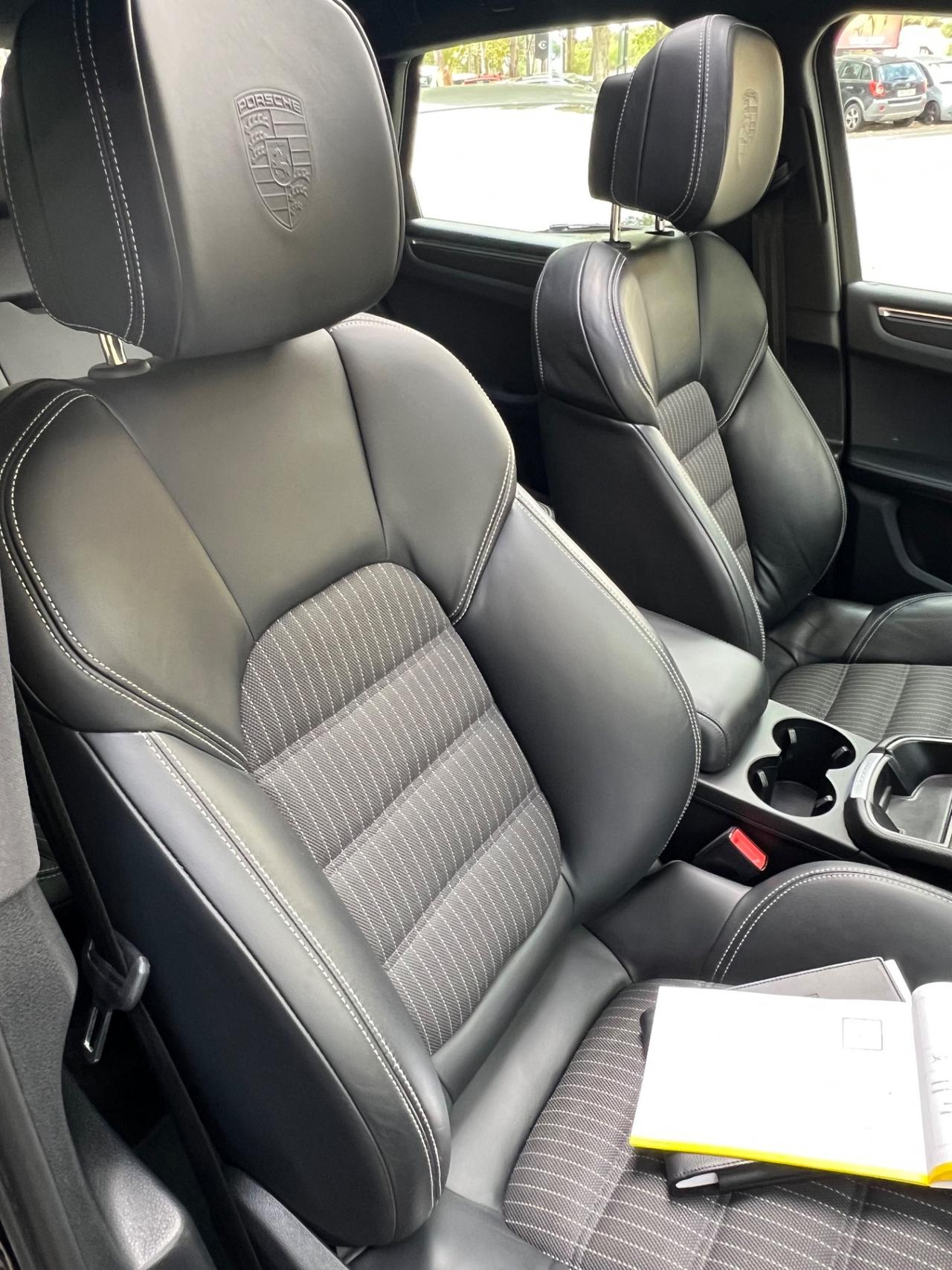 Porsche Macan 2.0 T TETTO SPORT CHRONO