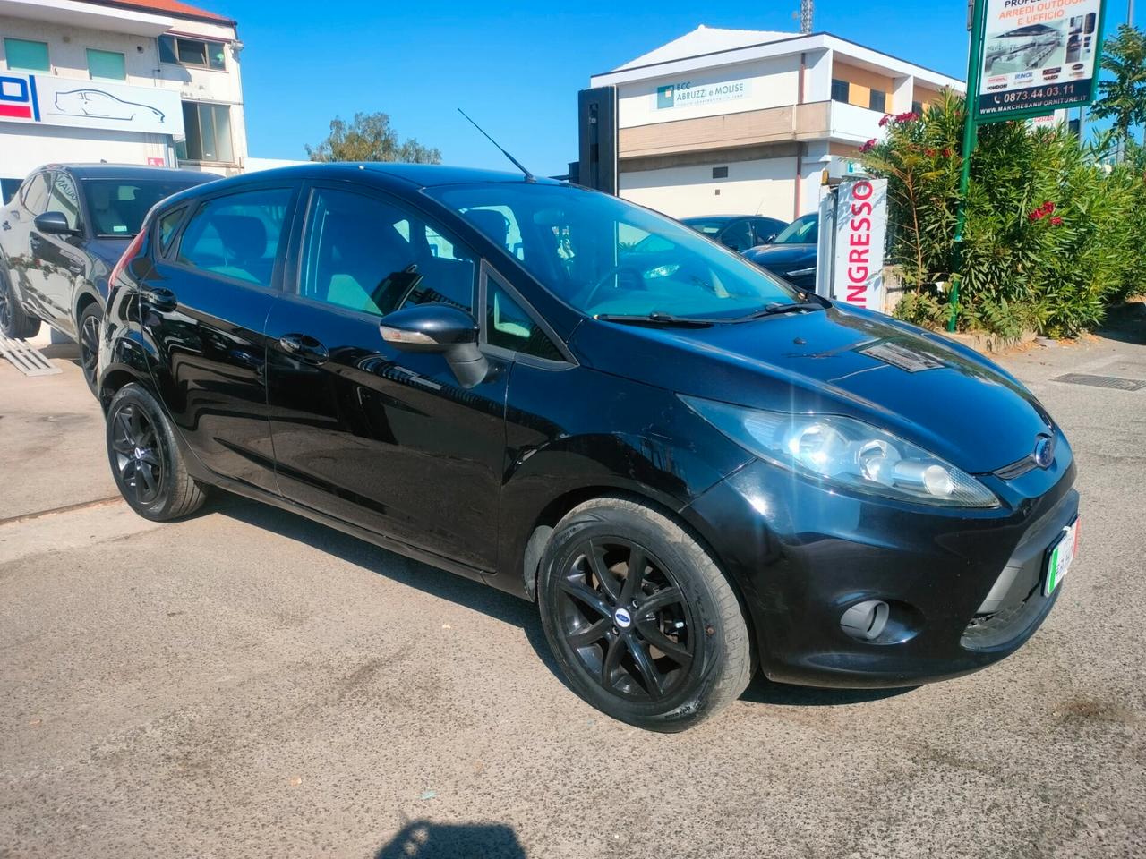 Ford Fiesta 1.4 TDCi 68CV 5 porte Titanium