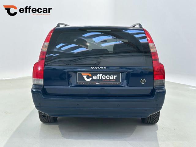 VOLVO V70 2.4i turbo 20V cat AWD T Optima
