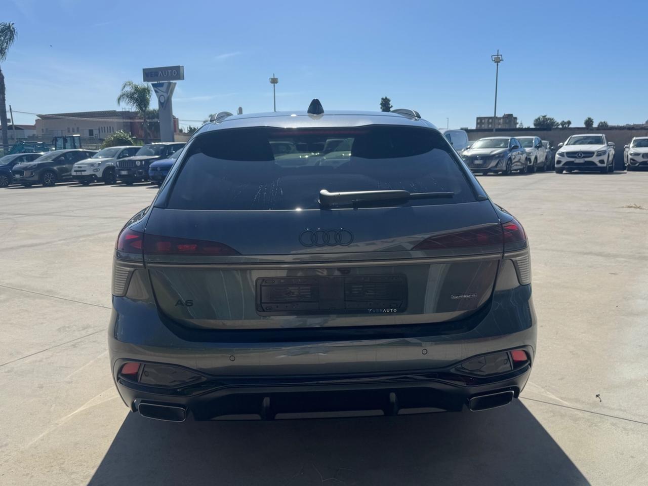 Audi A6 Avant e-hybrid 220 kW S tronic quattro line edition