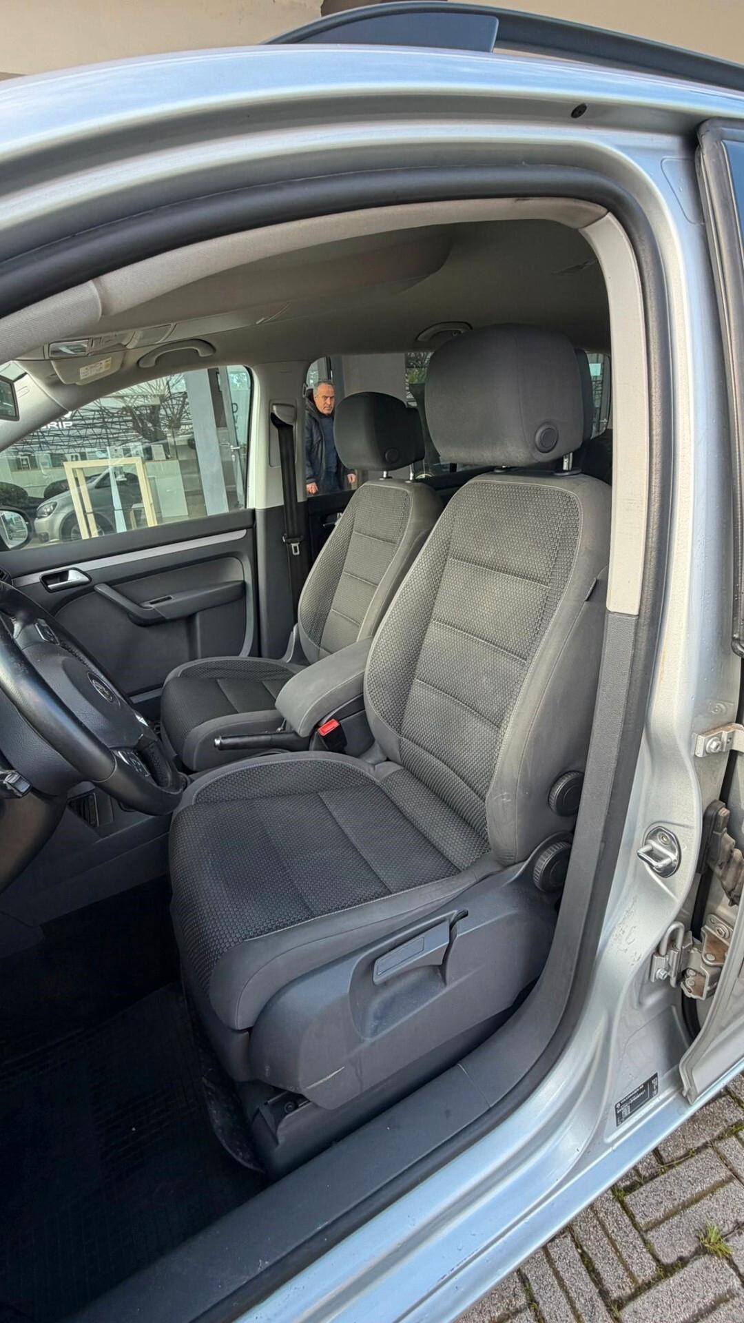 Volkswagen Touran Business 1.6 TDI Comfortline