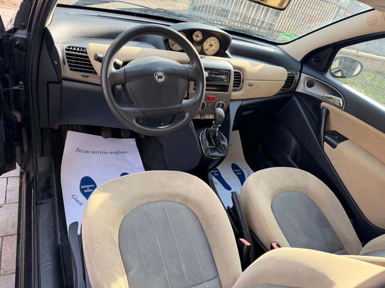 Lancia Ypsilon 1.2 Argento