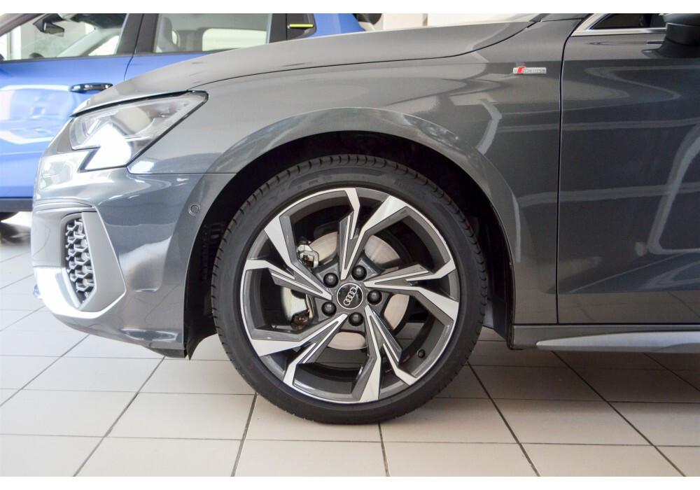 Audi A3 Sedan 30 TFSI S line edition