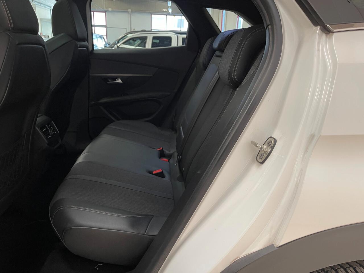 Peugeot 3008 Allure GT Line 1.5 bluehdi-Ok Neopatentati-LEGGI SOTTO