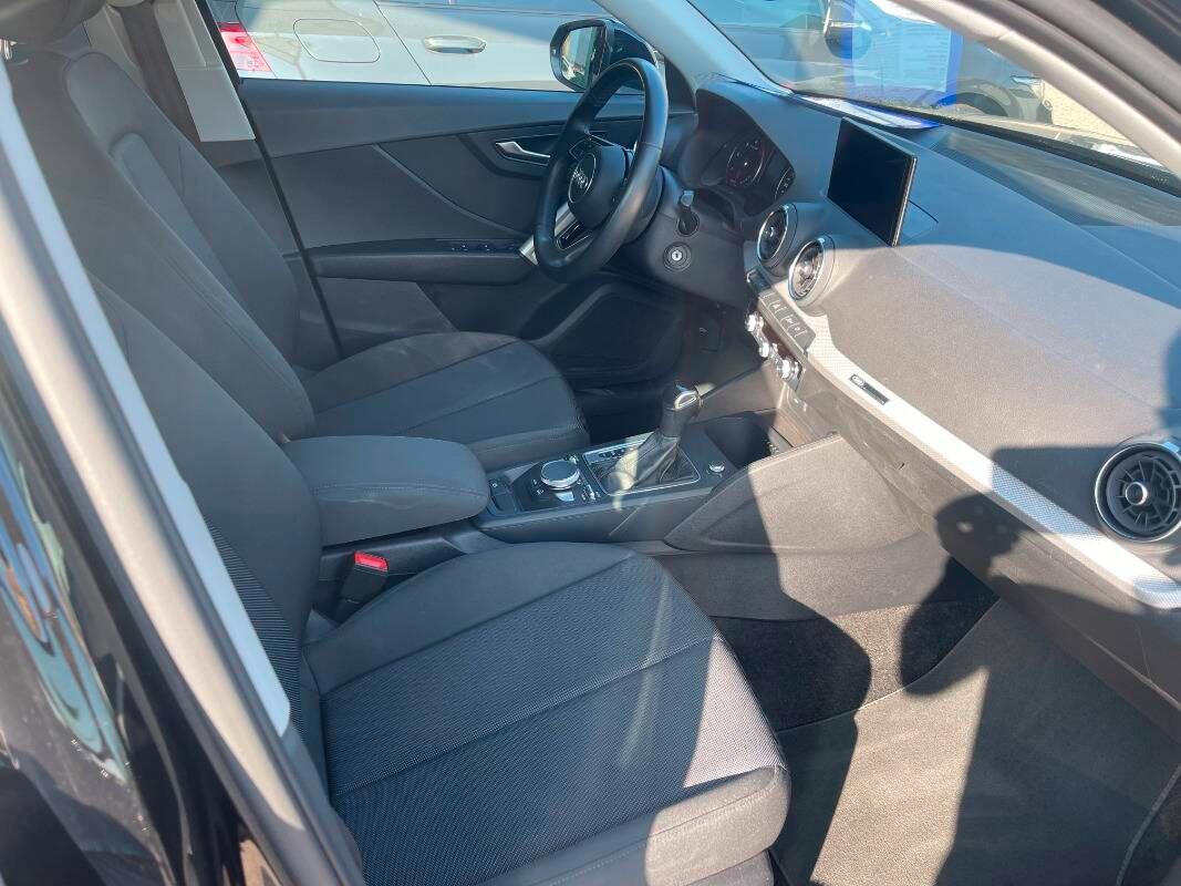 Audi Q2 30 2.0 tdi Business s-tronic LED PDC