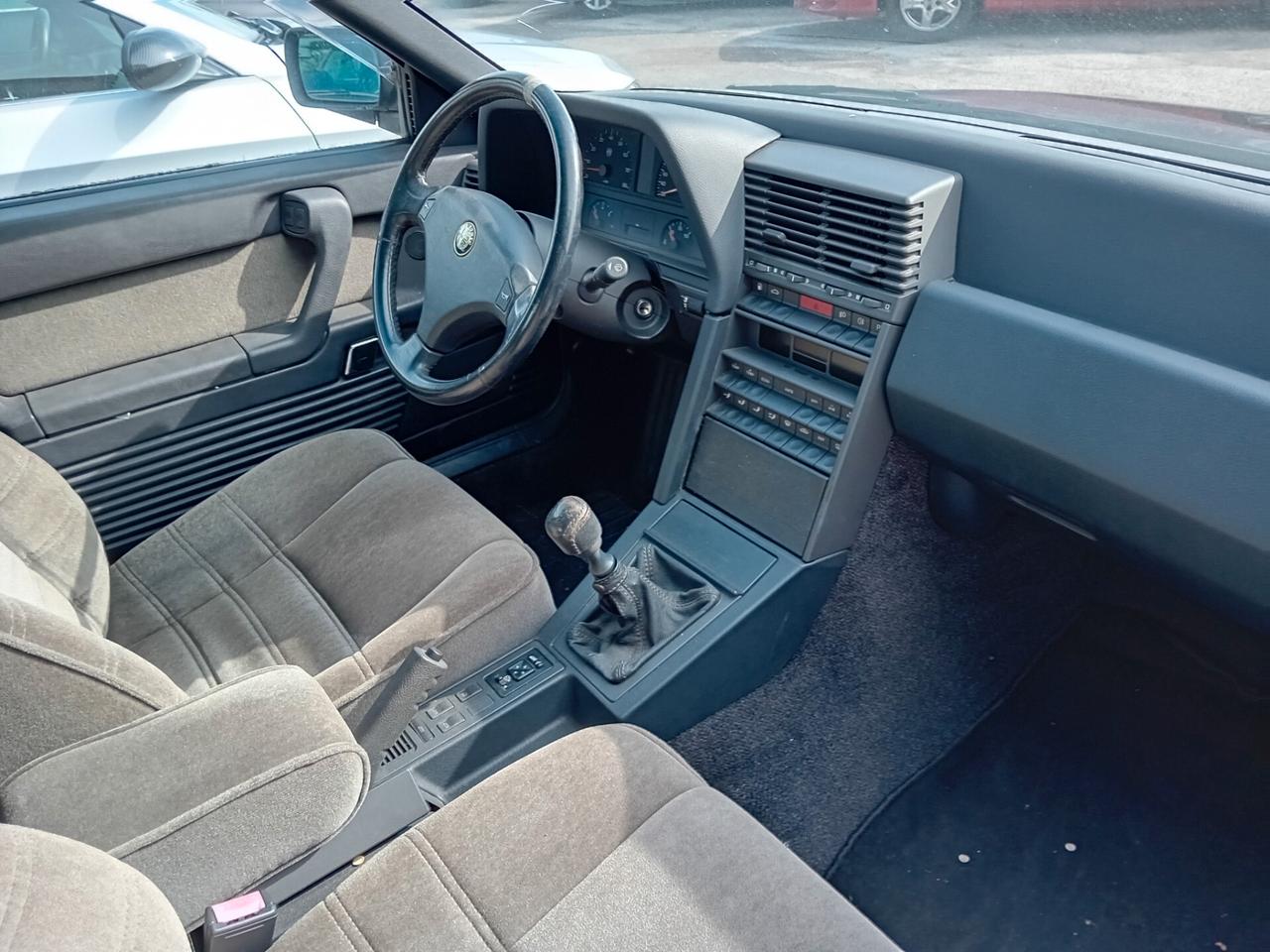 Alfa Romeo 164 3.0i V6 24V cat Super