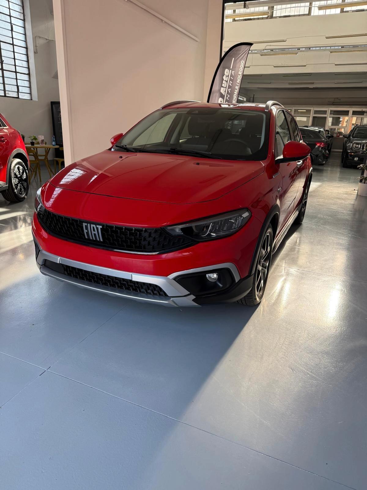 Fiat Tipo 1.5 HYBRID SW Cross 130CV