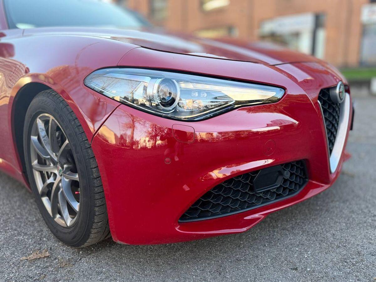 Alfa Romeo Giulia 2.2 t Giulia 150cv