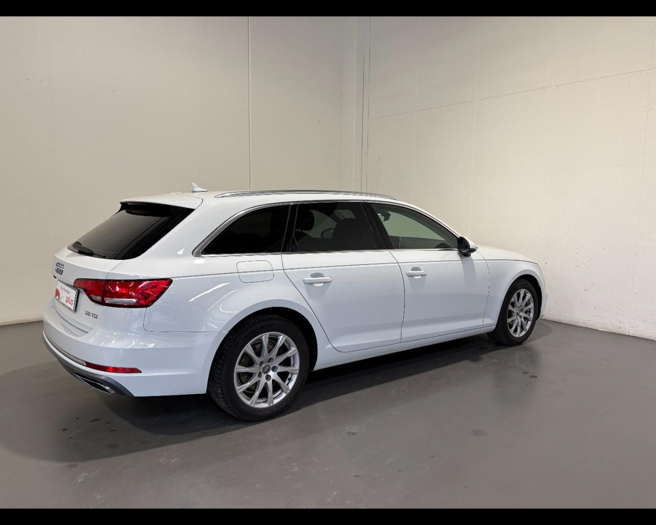 AUDI A4 AVANT 2.0 TDI BUSINESS SPORT