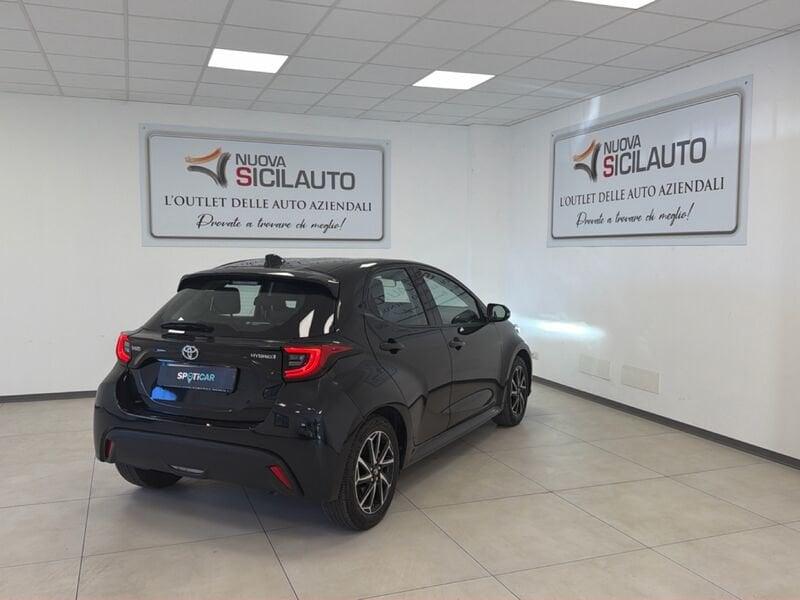 Toyota Yaris Hybrid Trend MY22