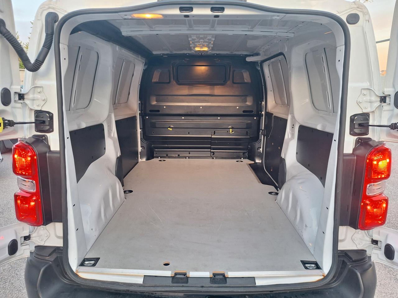 Fiat Scudo 1.5 HDi 120cv L2 H1 PASSO MEDIO - 11/2023